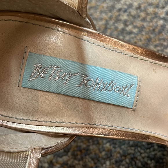 Sparkle Betsey Johnson Heel with Tie Size 8 - Picture 2 of 10